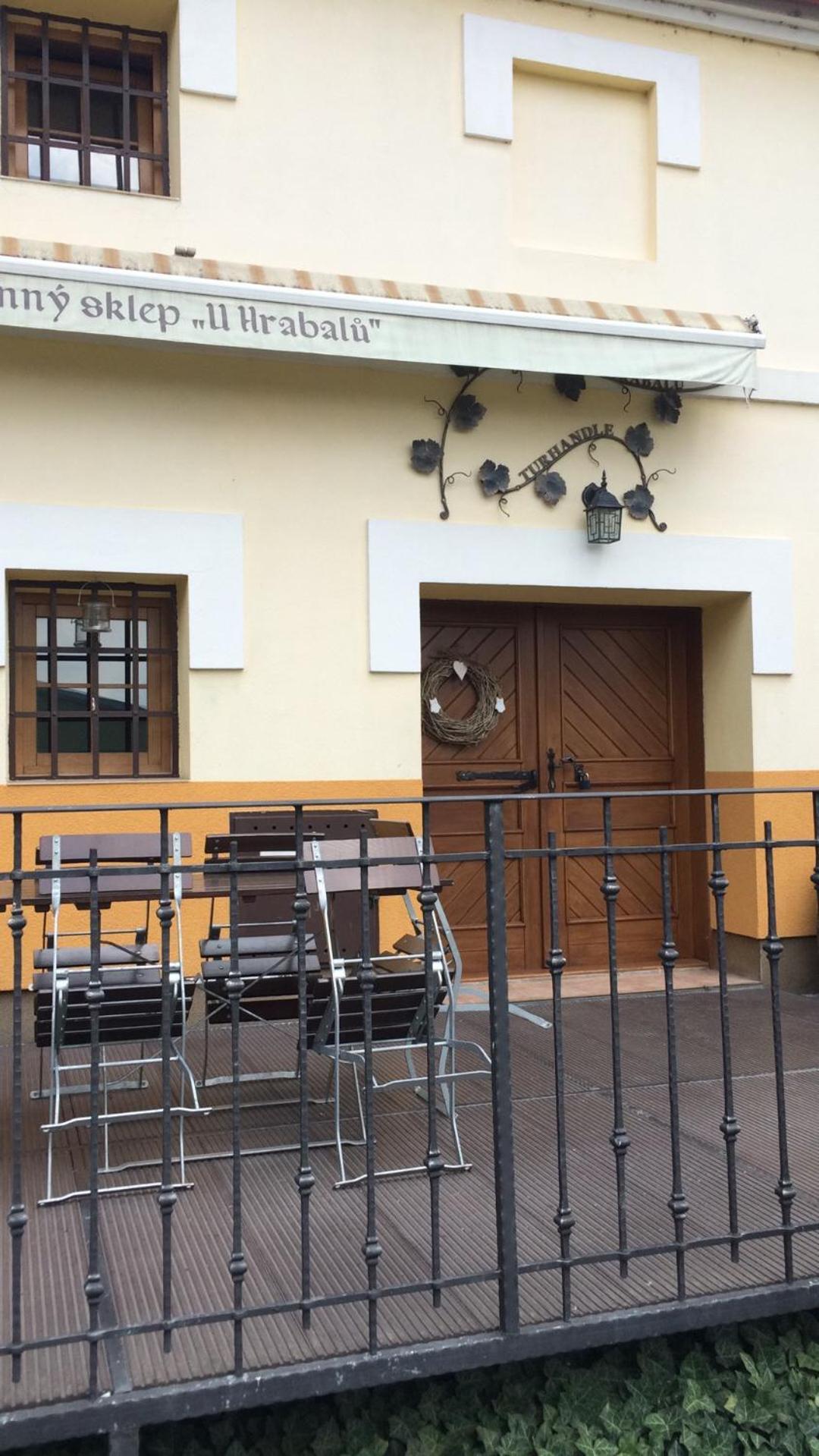 Sklep U Hrabalu Aparthotel Hustopeče Kültér fotó